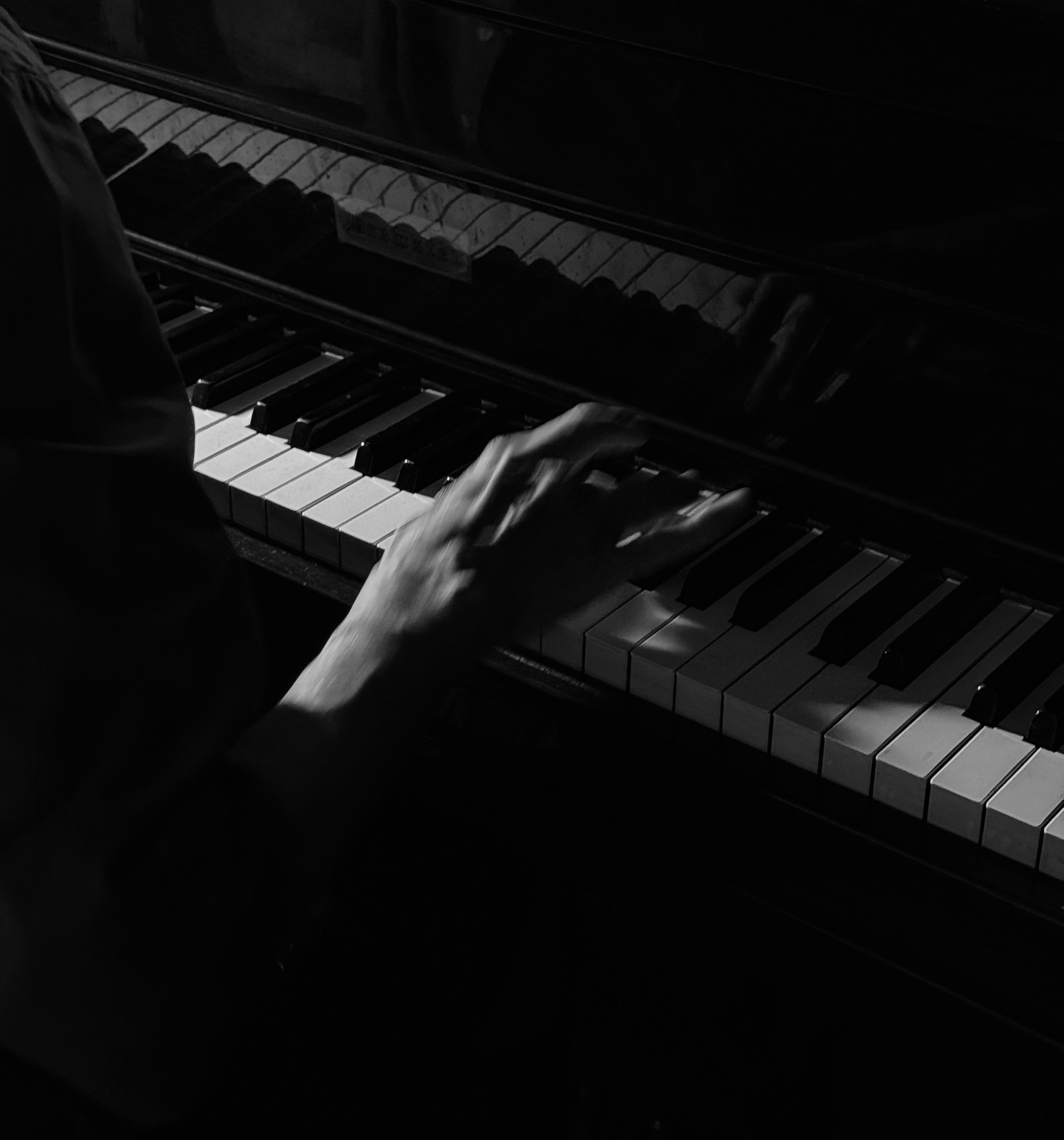 Piano Music Generator - Create Royalty-Free Piano Songs for free